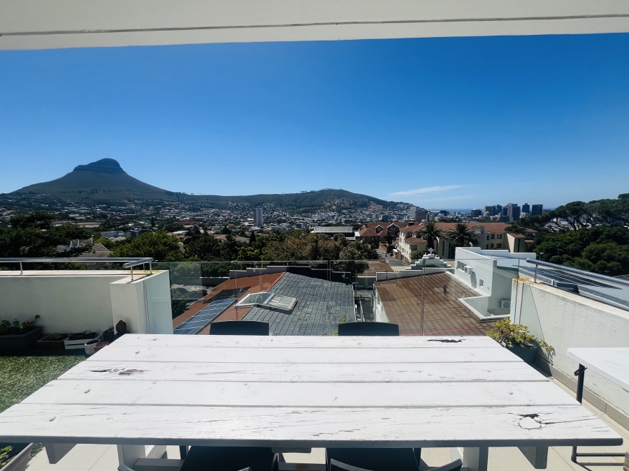 2 Bedroom Property for Sale in Vredehoek Western Cape